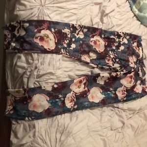 American eagle floral leggings